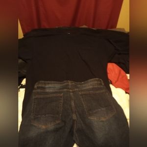 Mens Jeans and black shirt